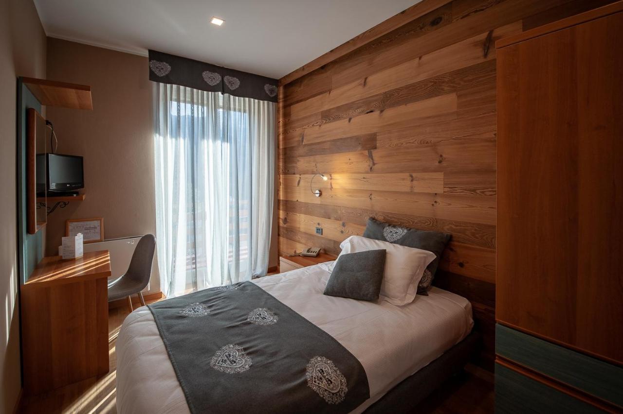 Albergo San Carlo Ormea Exterior photo